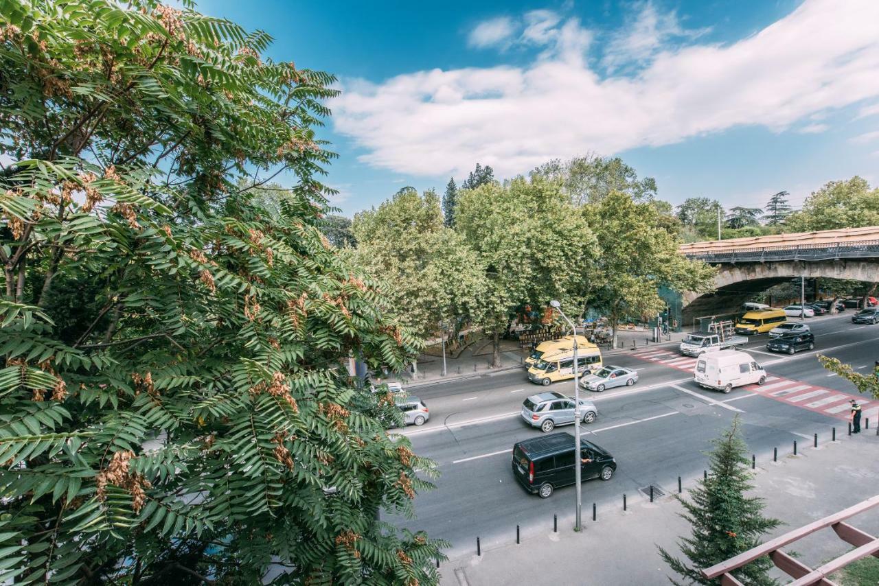 Atoneli Apartment Hotel Tiflis Exterior foto